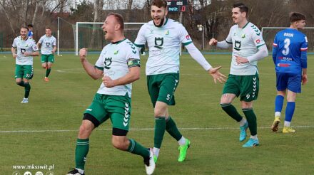 Broń skapitulowała | Świt – Broń Radom 3:2 (2:0) [zdjęcia]